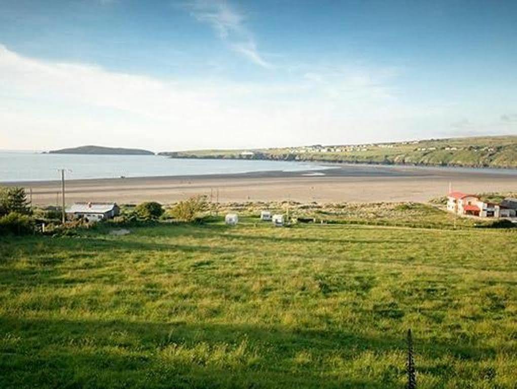 Yha Poppit Sands Hostel Cardigan Exterior photo